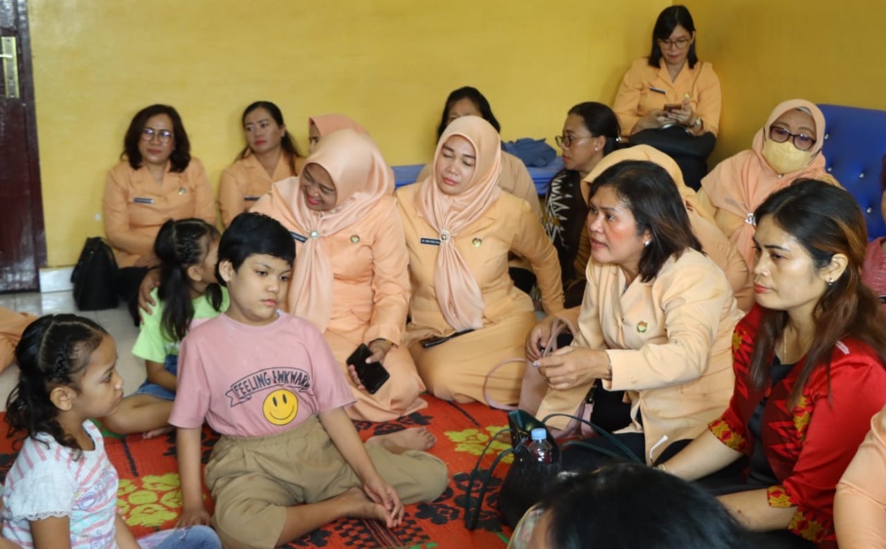 fbd48888-0e1b-4fcb-84b3-a67d9600d272